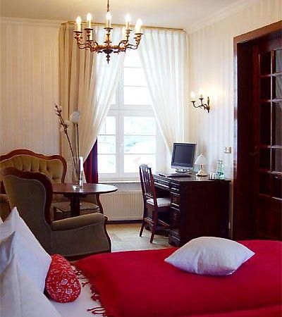 Hotel Altes Hafenhaus Росток Екстериор снимка