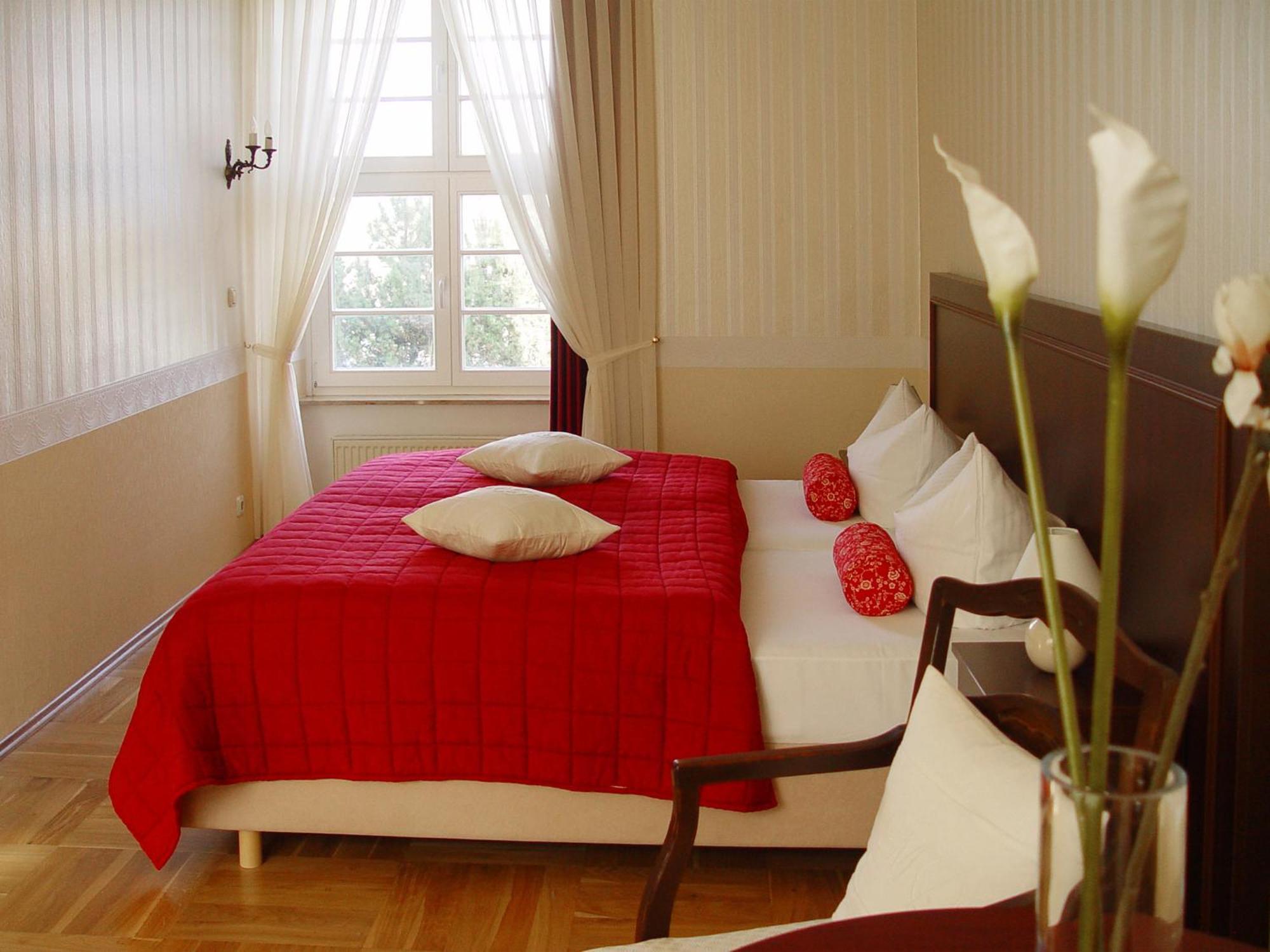 Hotel Altes Hafenhaus Росток Стая снимка